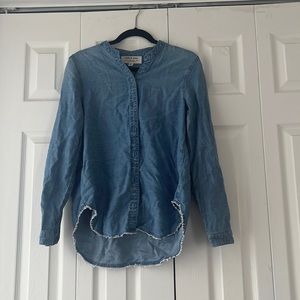 Clothe and Stone by Anthropologie frayed chambray shirt. Size Medium. Worn once